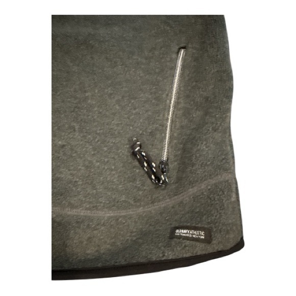 Old Navy - Picture 3 of 4